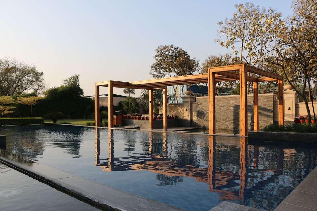 Ramada By Wyndham Varanasi Katesar Chandauli Faciliteiten foto